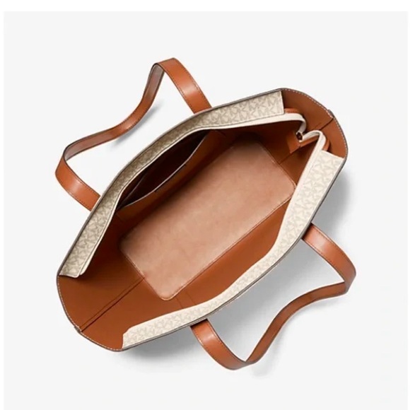 Michael Kors Pratt Signature Logo Large Tote Bag Carnation $498 Vanilla NWT - Picture 3 of 8